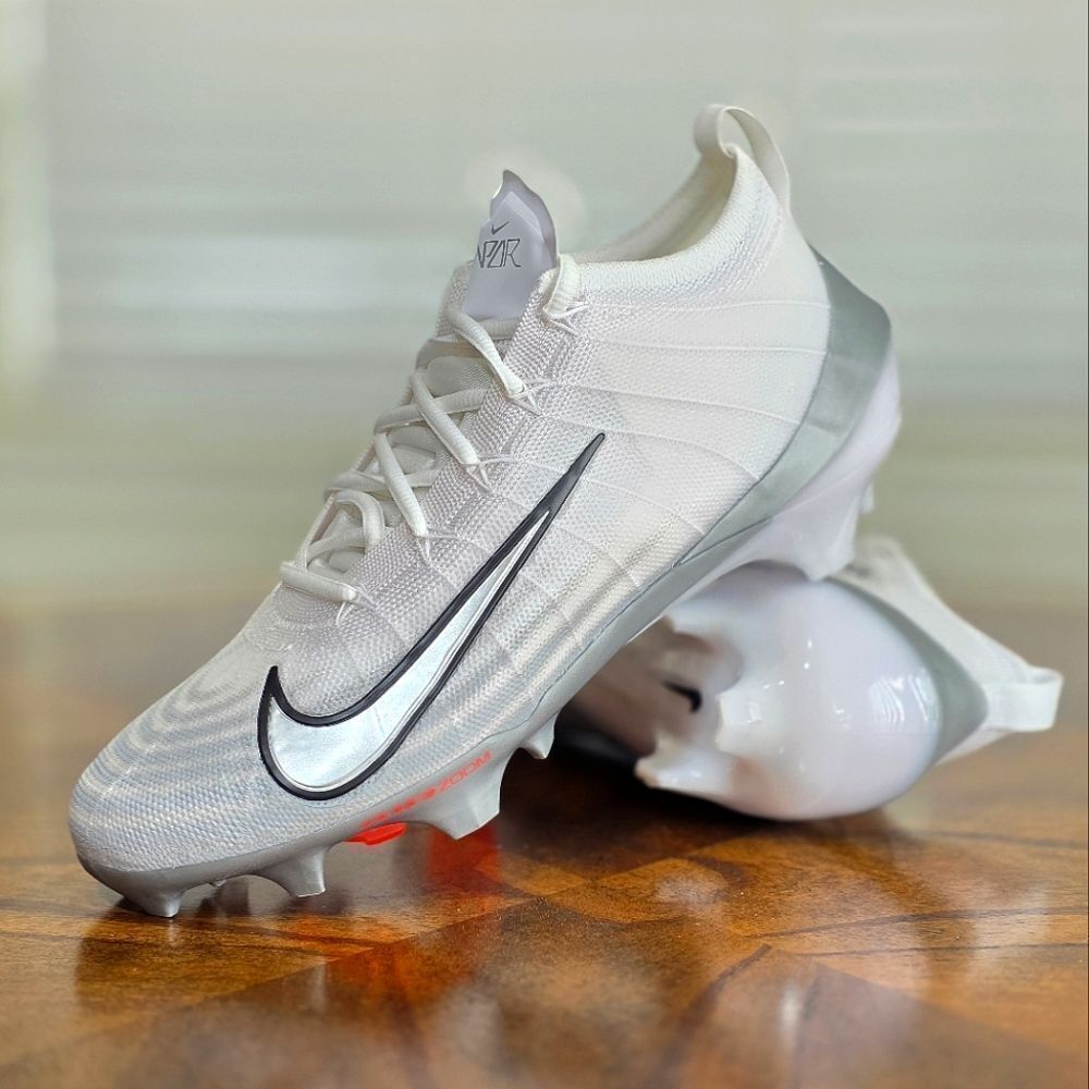 Nike Vapor Elite 1 Football Cleats White Metallic Silver Men’s Size 9 FB3288-100